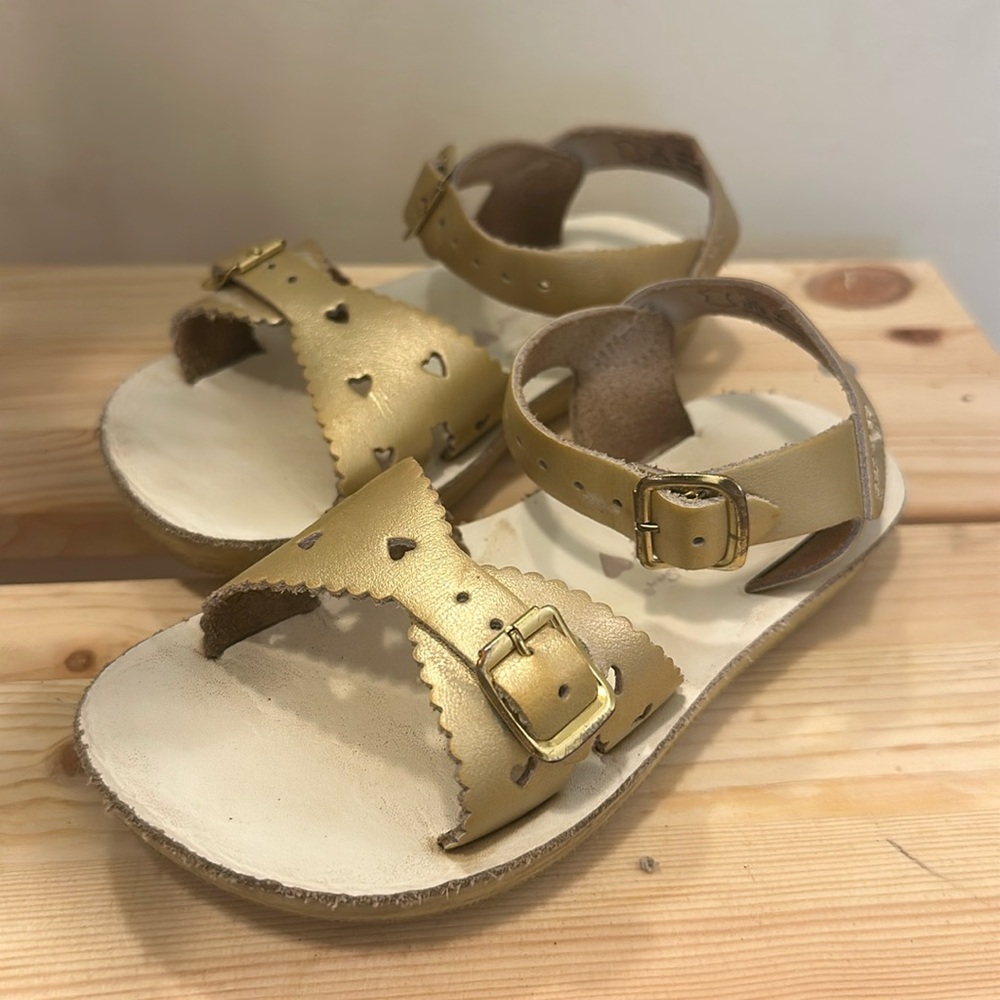 Sunsan gold sandals